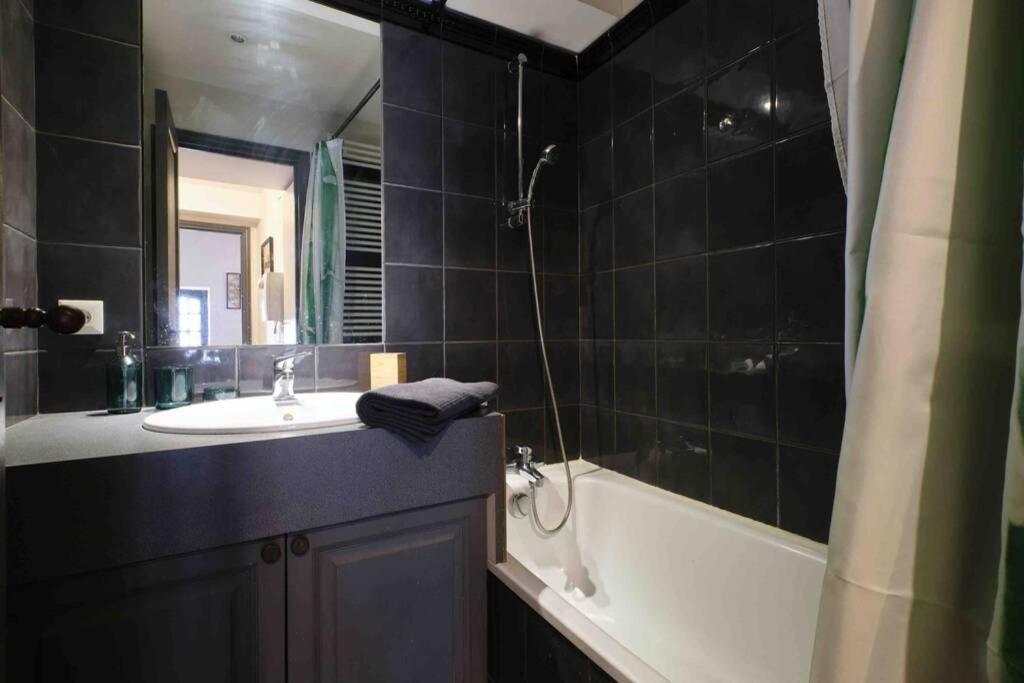 Centre Ville Appartement 75M2, Avec 3 Chambres Каркассон Экстерьер фото